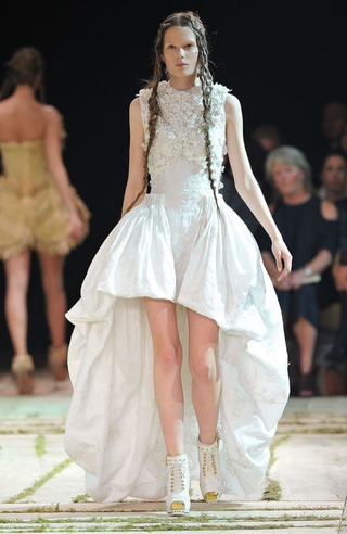 Illustration for article titled Sarah Burton Pulls Off McQueen Without McQueen